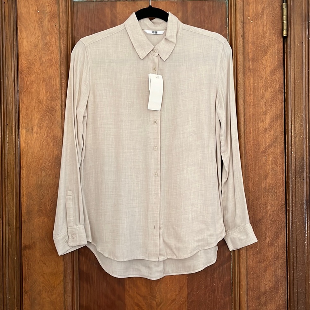 Uniqlo rayon long sleeve blouse